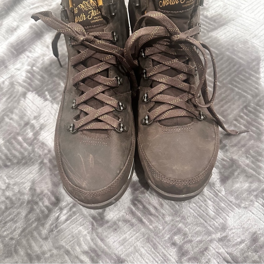The North Face Back to Berkley Men's Brown Hiking Boots - Picture 2 of 8